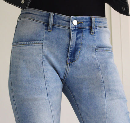 339gsm 2% Kain Denim Peregangan Tinggi Dengan Lebar Penuh Slub Biru Tua 160cm